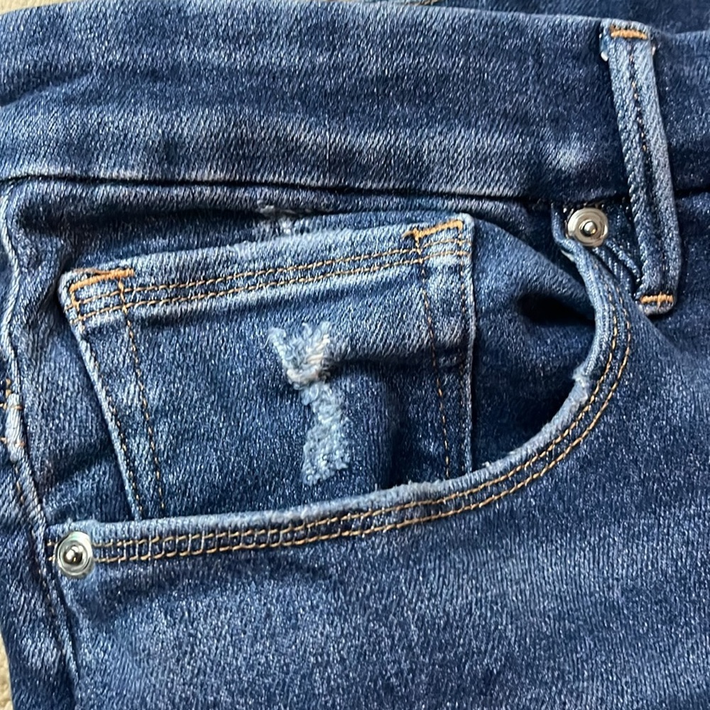 Good American flare jeans - Picture 5 of 9